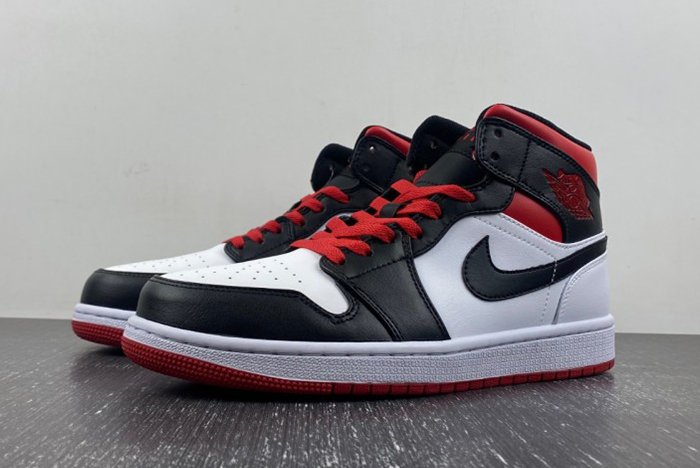 Jordan 1 Mid Gym Red Black Toe  DQ8426-106