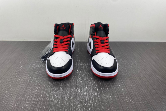 Jordan 1 Mid Gym Red Black Toe  DQ8426-106