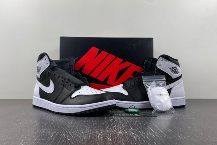 Air Jordan 1 High OG “Reverse Panda”  DZ5485-010