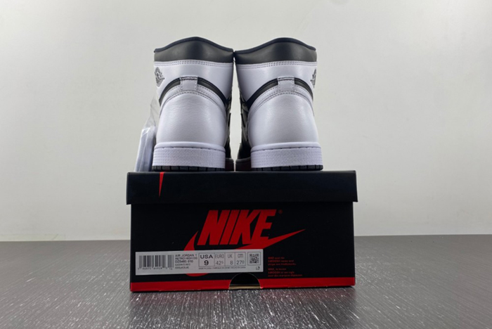 Air Jordan 1 High OG “Reverse Panda”  DZ5485-010