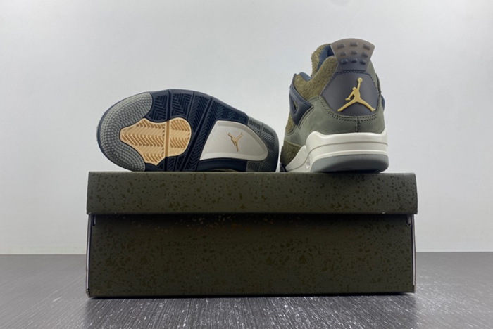 Air Jordan 4 Craft “Medium Olive”  FB9927-200