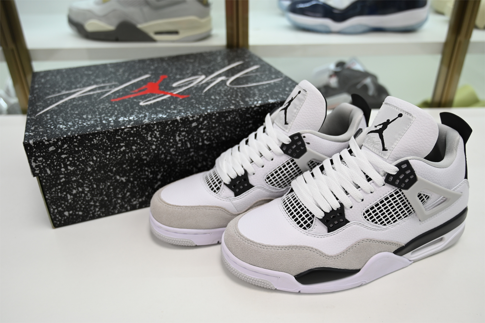 Jordan 4 Retro Military Black DH6927-111