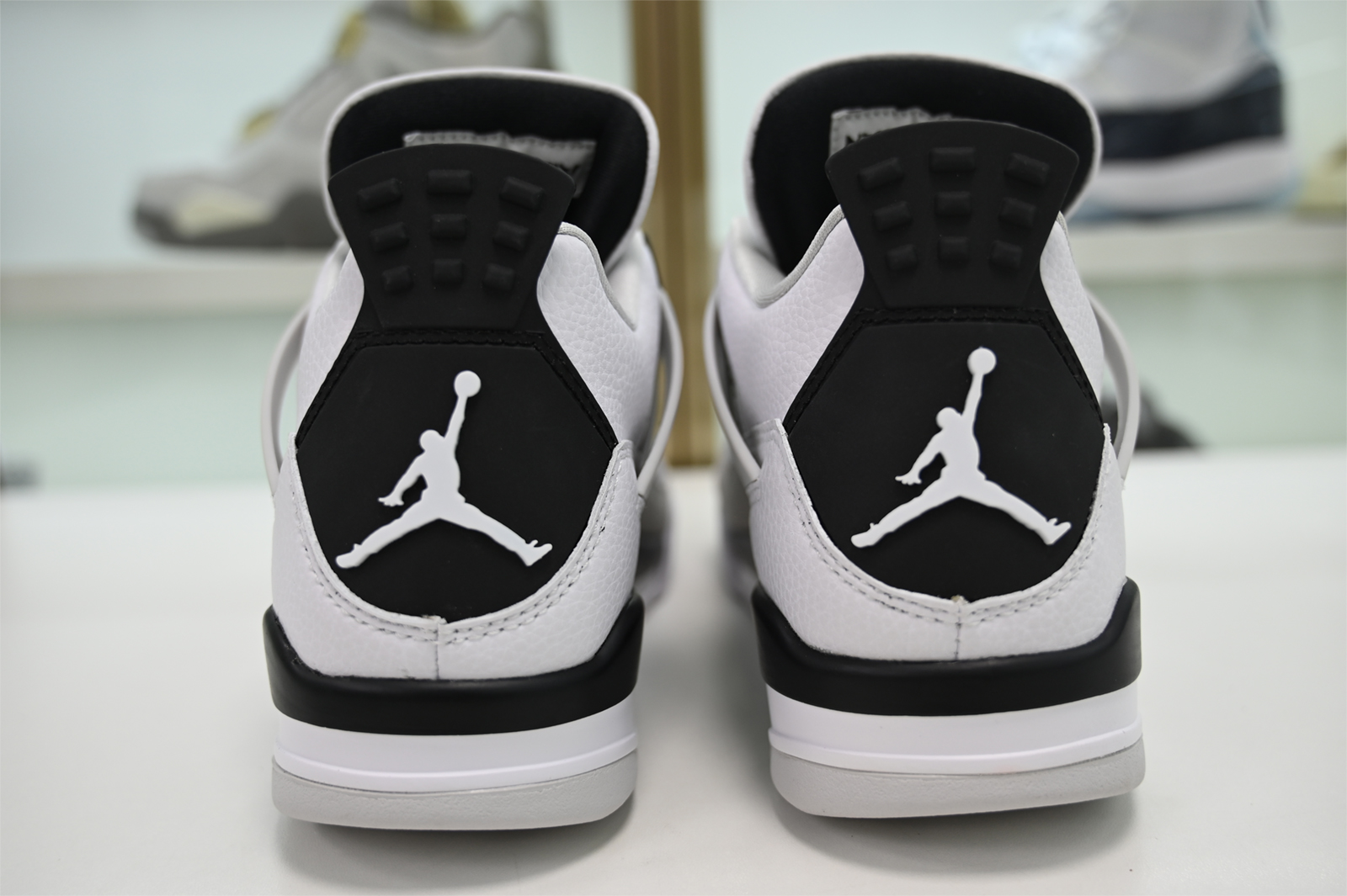 Jordan 4 Retro Military Black DH6927-111