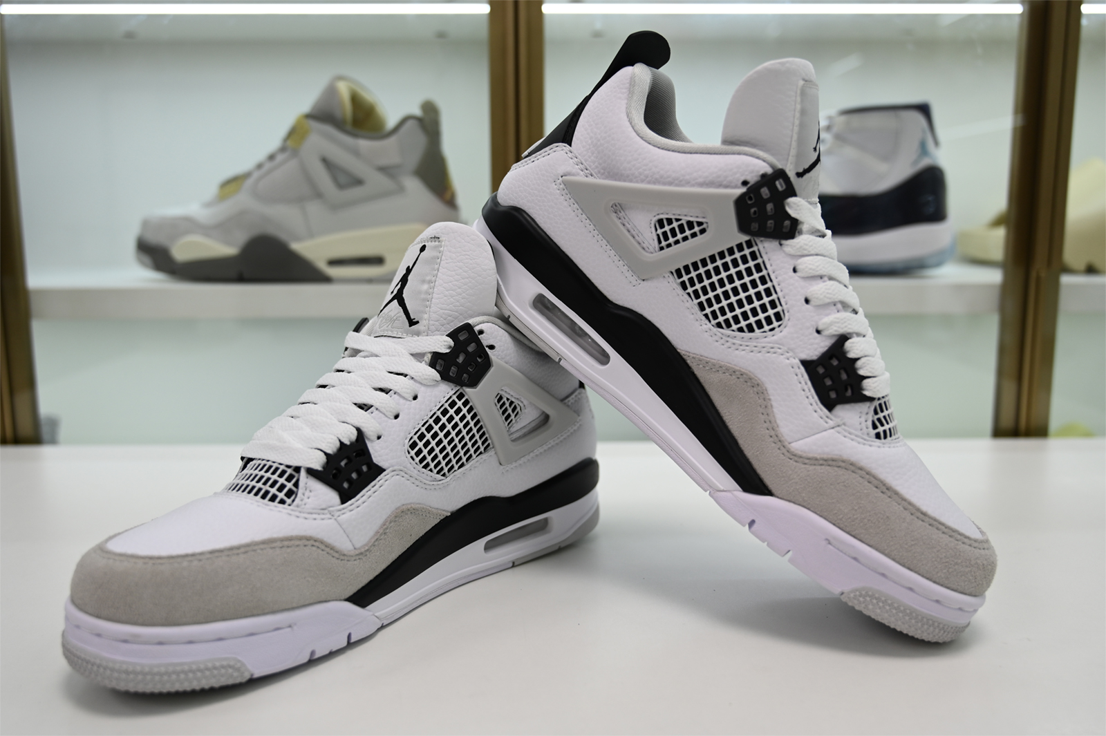 Jordan 4 Retro Military Black DH6927-111