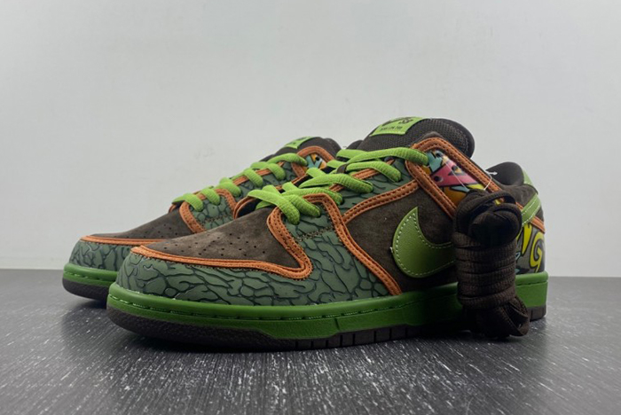 Nike SB Dunk Low “De La Soul”  789841-332