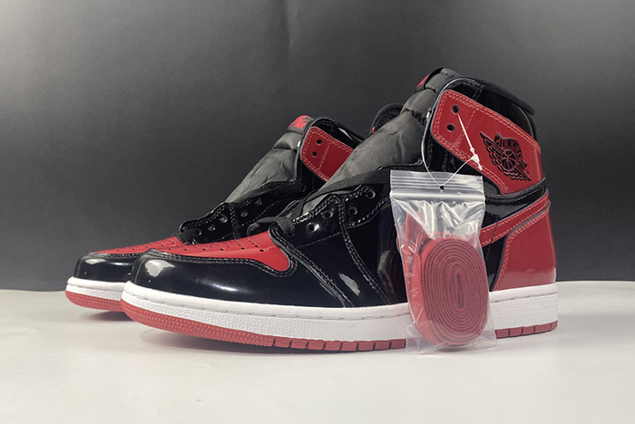 Jordan 1 High OG “Bred Patent” 555088-063