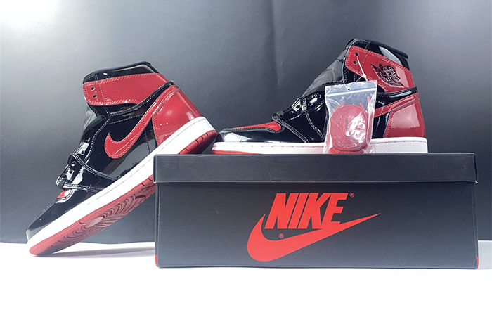 Jordan 1 High OG “Bred Patent” 555088-063