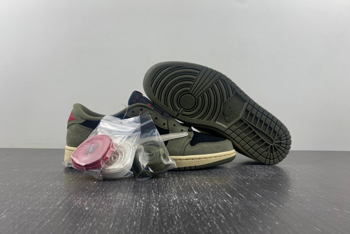 TS x AJ1 Travis Scott x Air Jordan 1 Low OG  DM7866-002-1