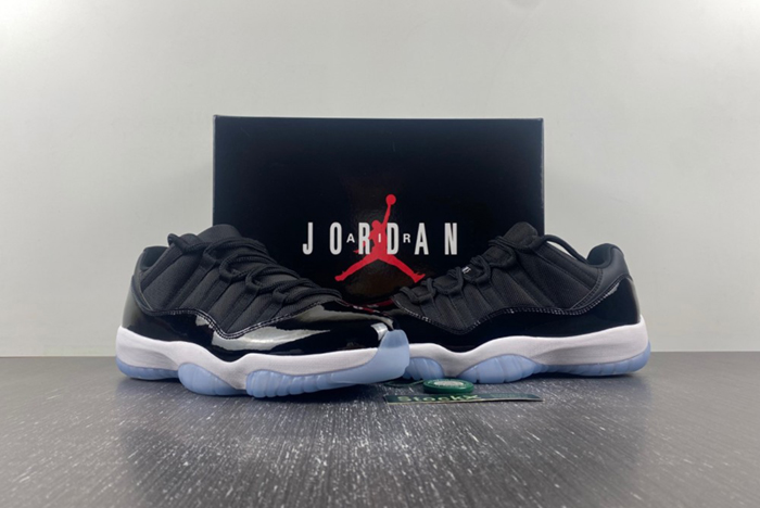 Air Jordan 11 “Space Jam“  ”FV5104-004