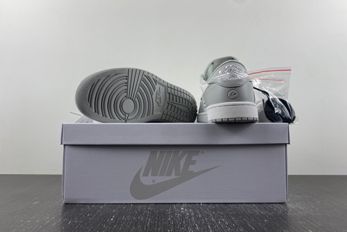 OFF-WHITE x Travis Scott x Air Jordan 1  DM7866-198