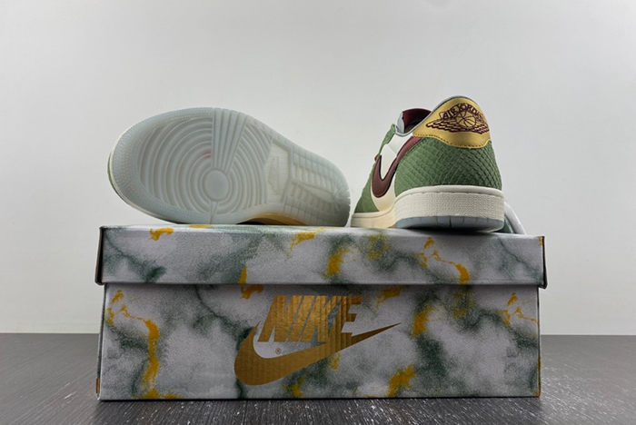 Air Jordan 1 Low OG “Year of the Dragon”  FN3727100