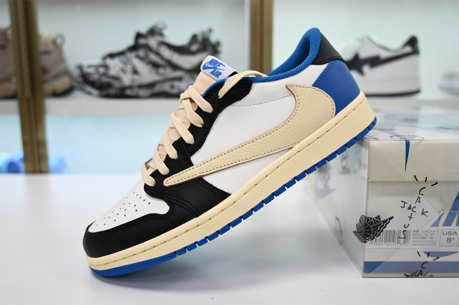 Travis Scott x Fragment x Air Jordan 1 Low DM7866-140