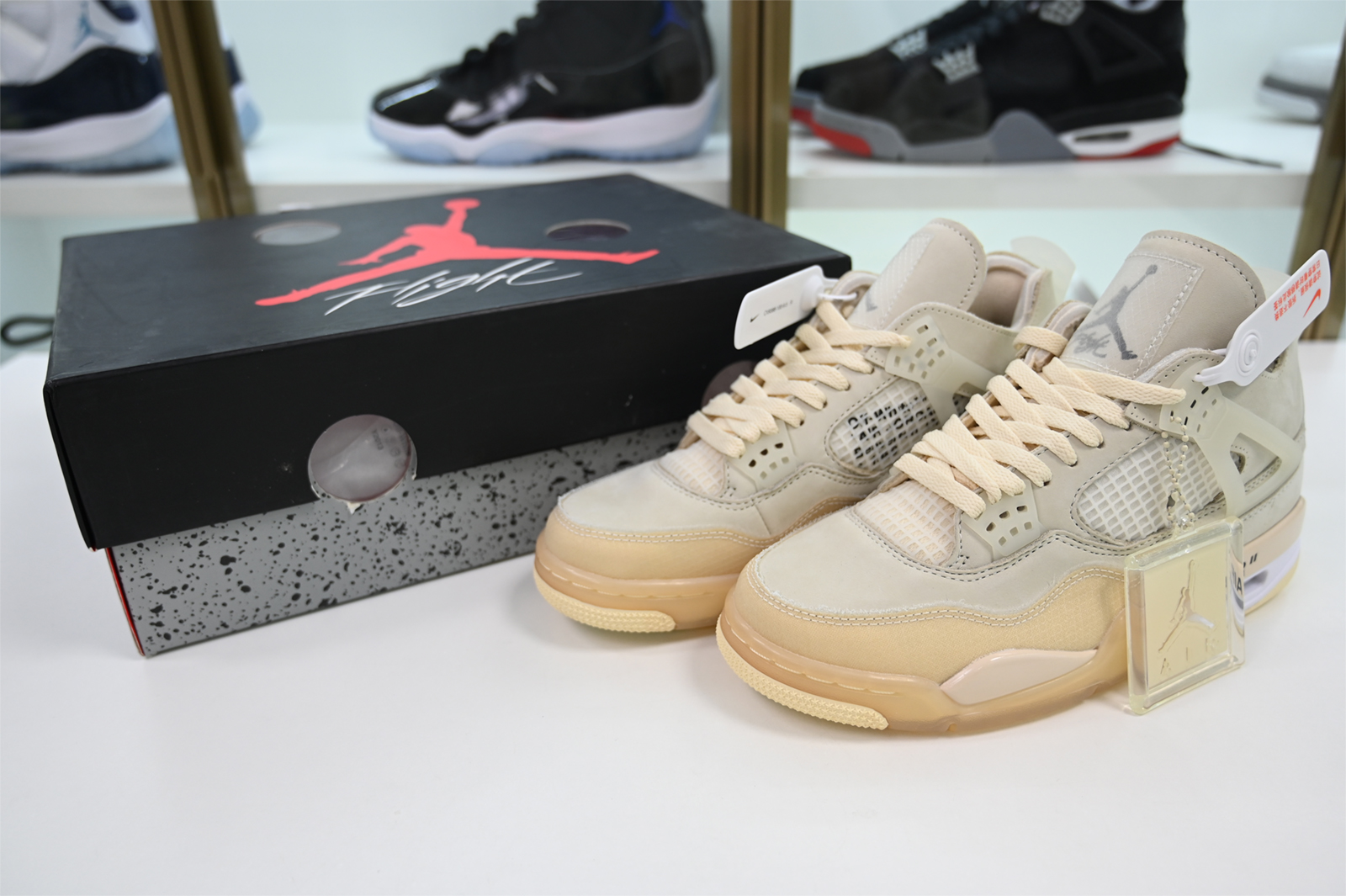 Air Jordan 4 RETRO x Off-White   CV9388-100
