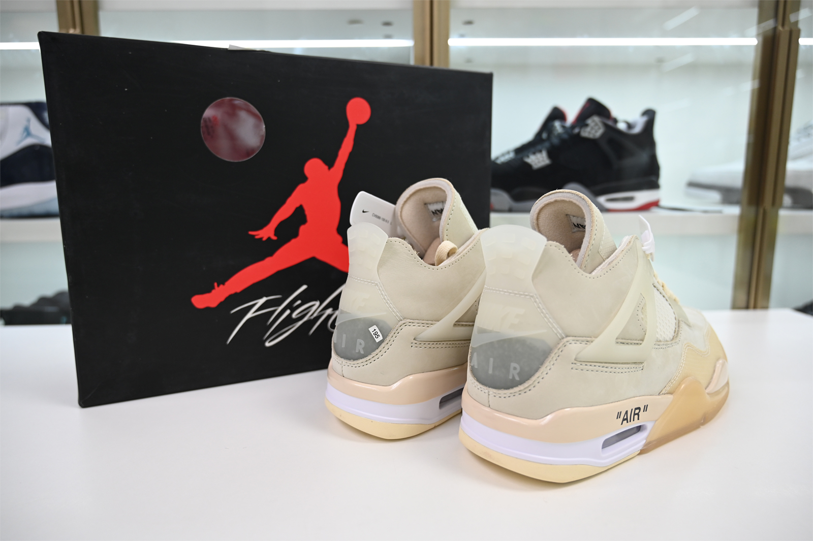 Air Jordan 4 RETRO x Off-White   CV9388-100