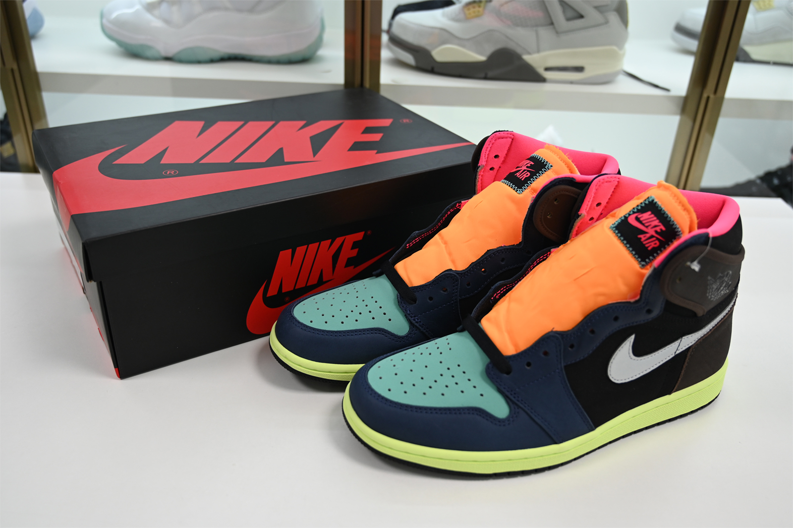AIR JORDAN 1 BIO HACK 555088-201