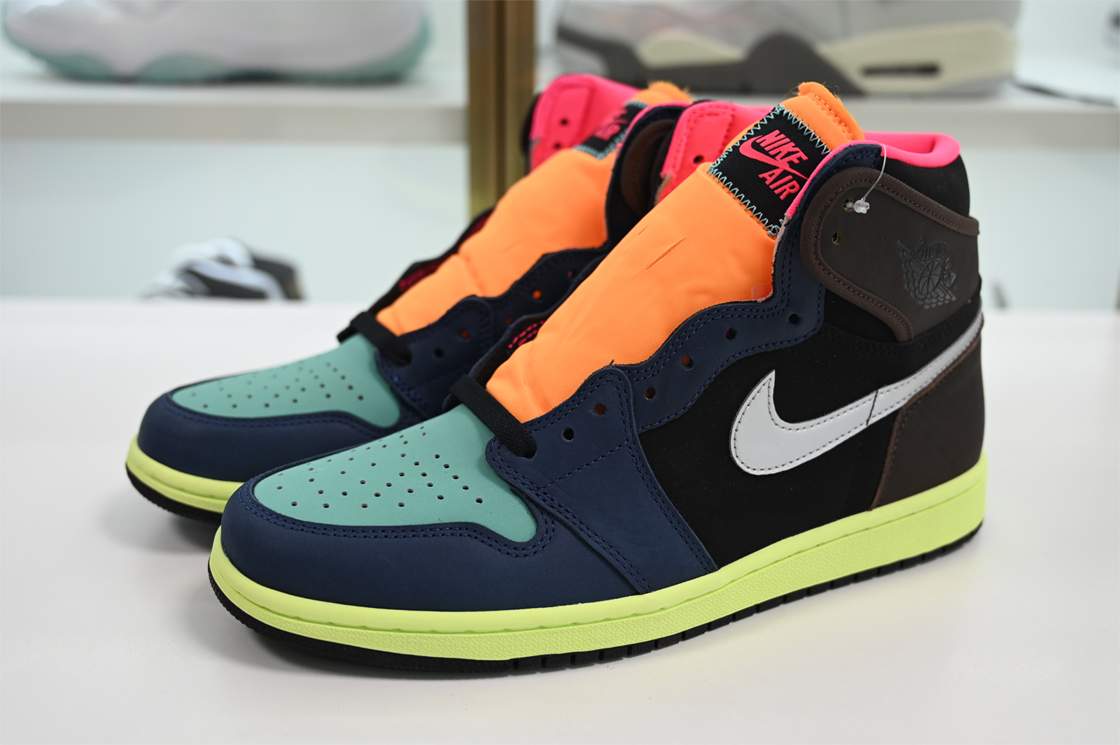 AIR JORDAN 1 BIO HACK 555088-201