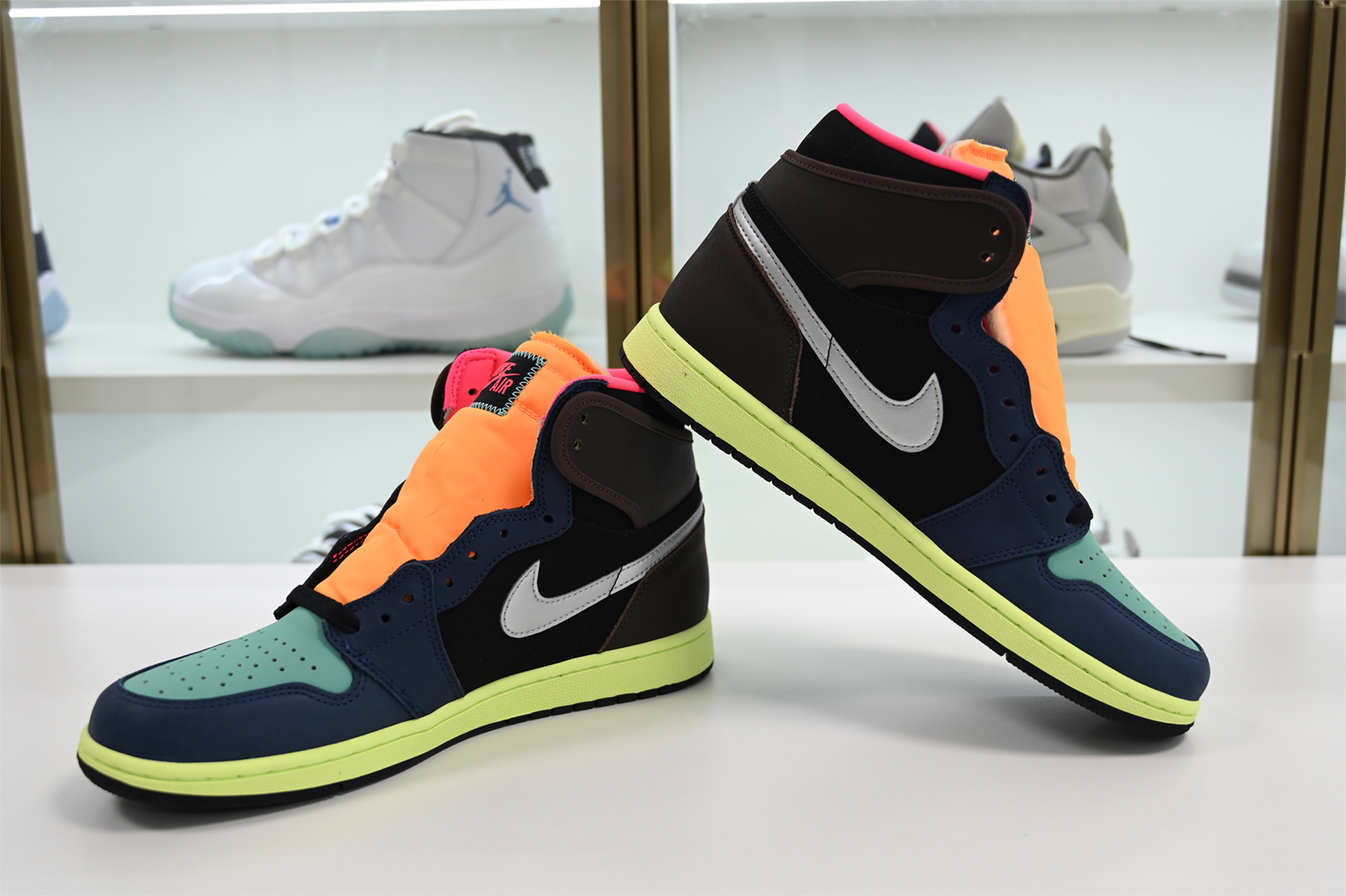 AIR JORDAN 1 BIO HACK 555088-201