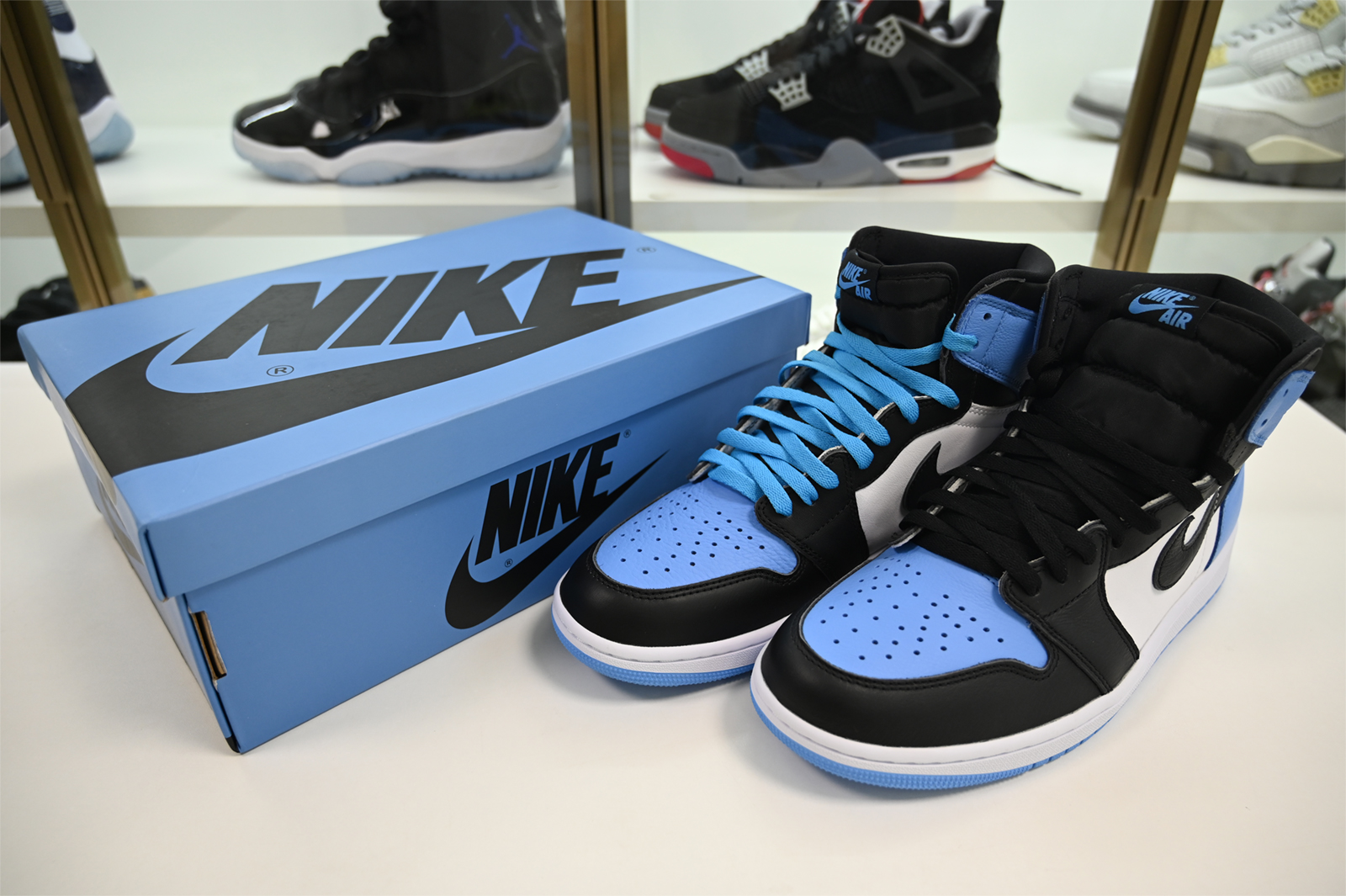 Jordan 1 Retro High OG UNC Toe DZ5485-400