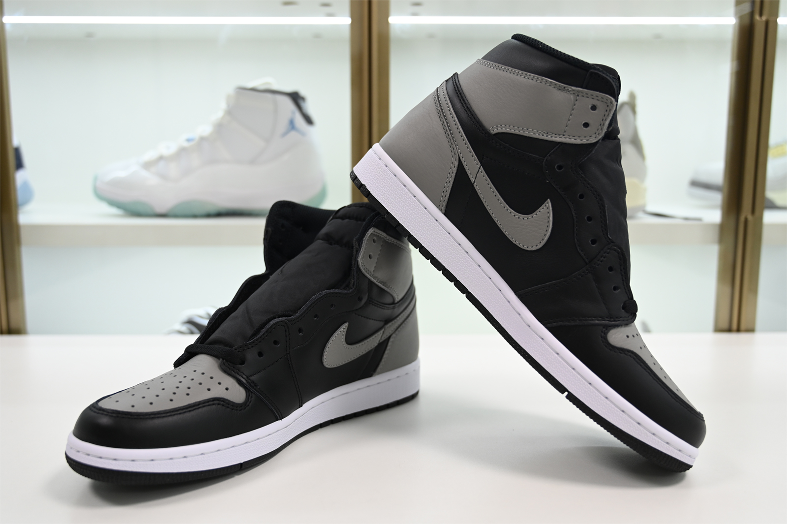 Air Jordan 1 Retro High OG “Shadow‘’   555088-013