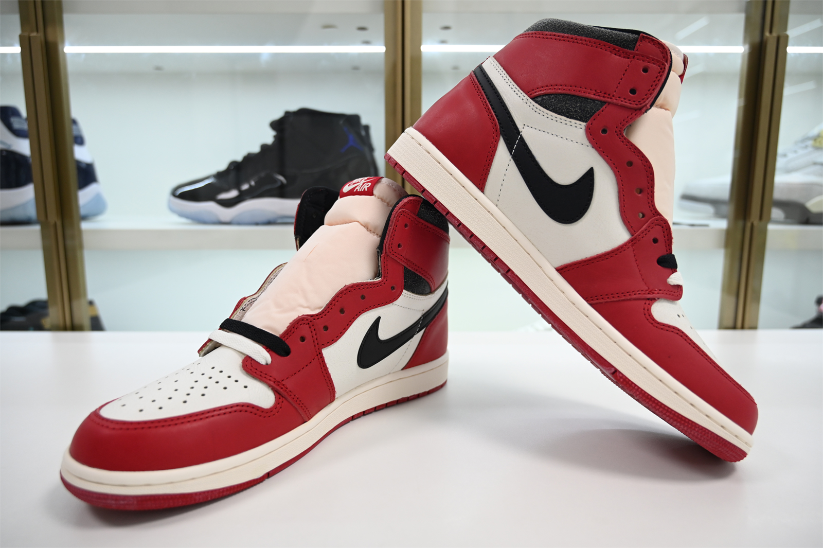 Air Jordan 1 High OG “Chicago Reimagined”  DZ5485-612