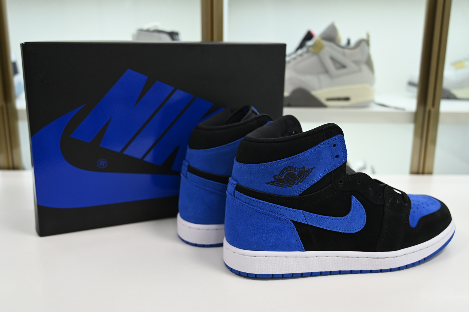 Air Jordan 1 High OG “Royal Reimagined”  DZ5485-042