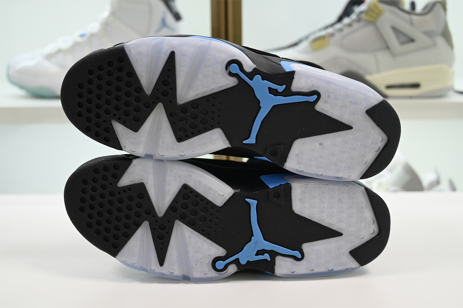 Air Jordan 6 ”UNC”  384664-006