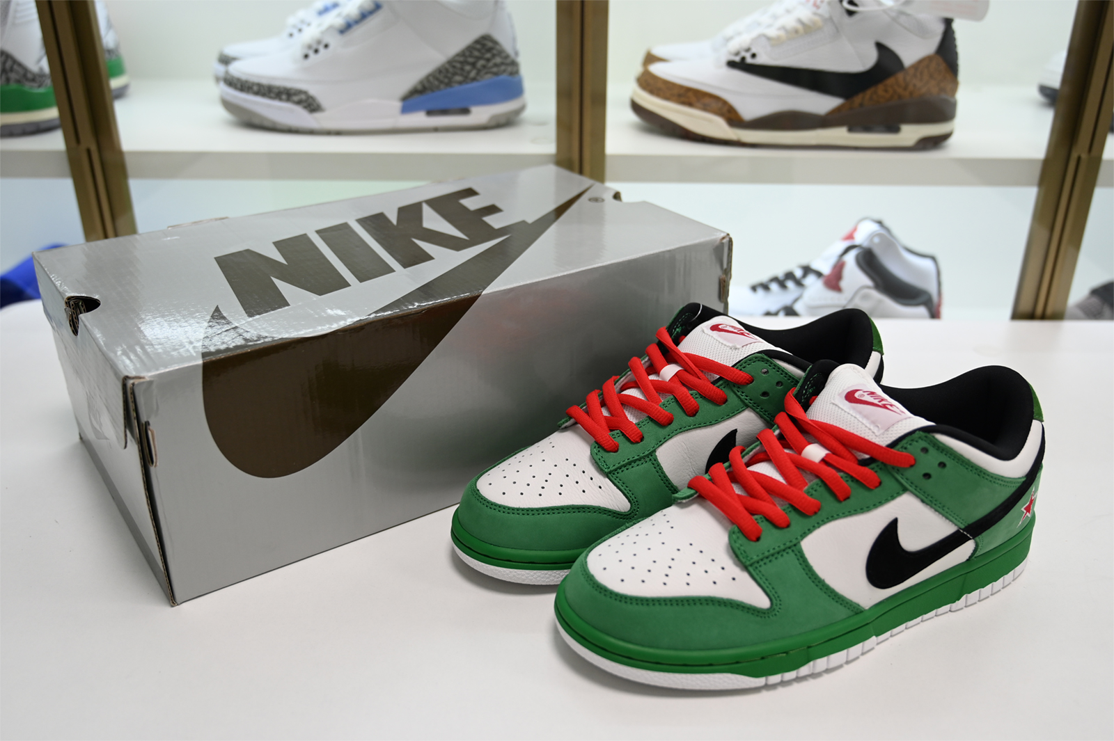 Nike Dunk Low Pro SB  heineken 304292-302