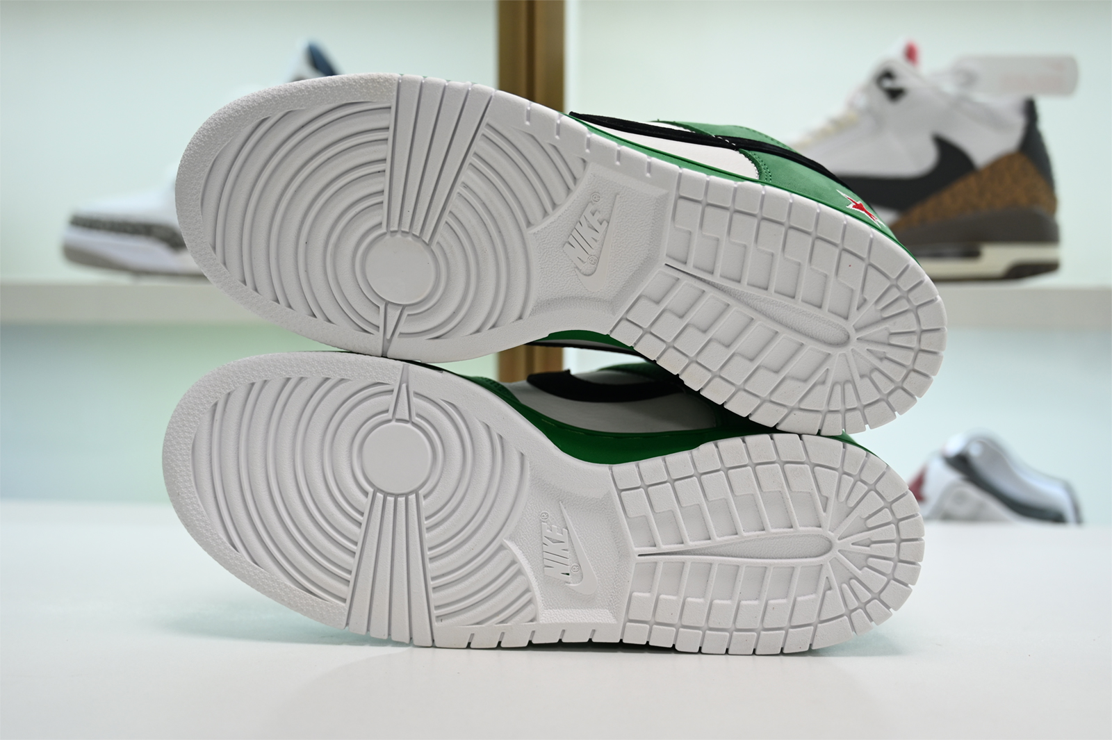 Nike Dunk Low Pro SB  heineken 304292-302