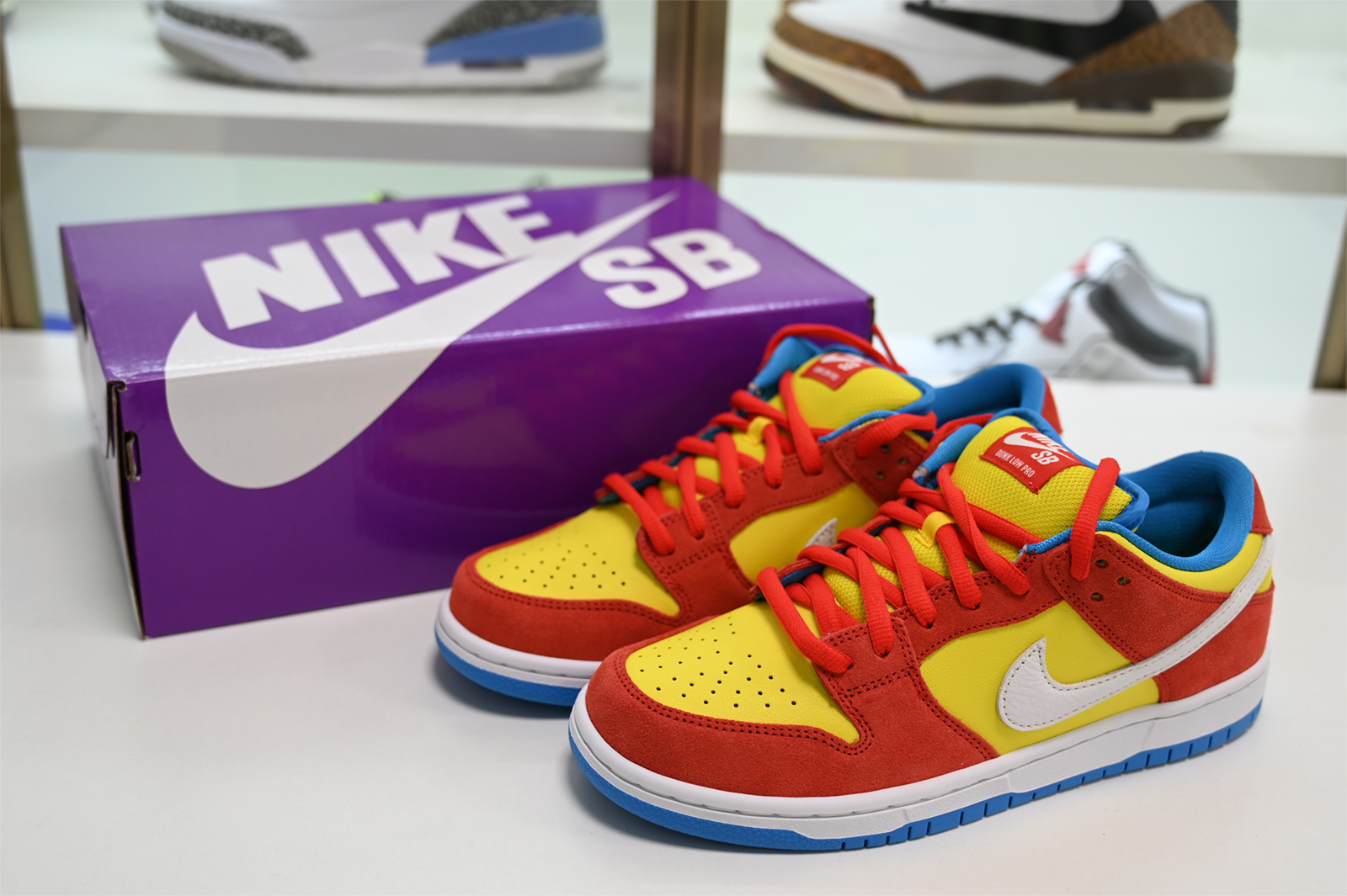 Nike SB Dunk Low “Bart Simpson”  BQ6817-602