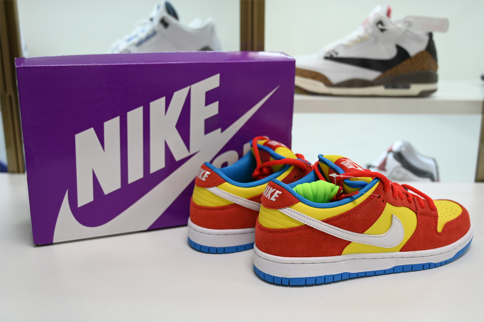 Nike SB Dunk Low “Bart Simpson”  BQ6817-602