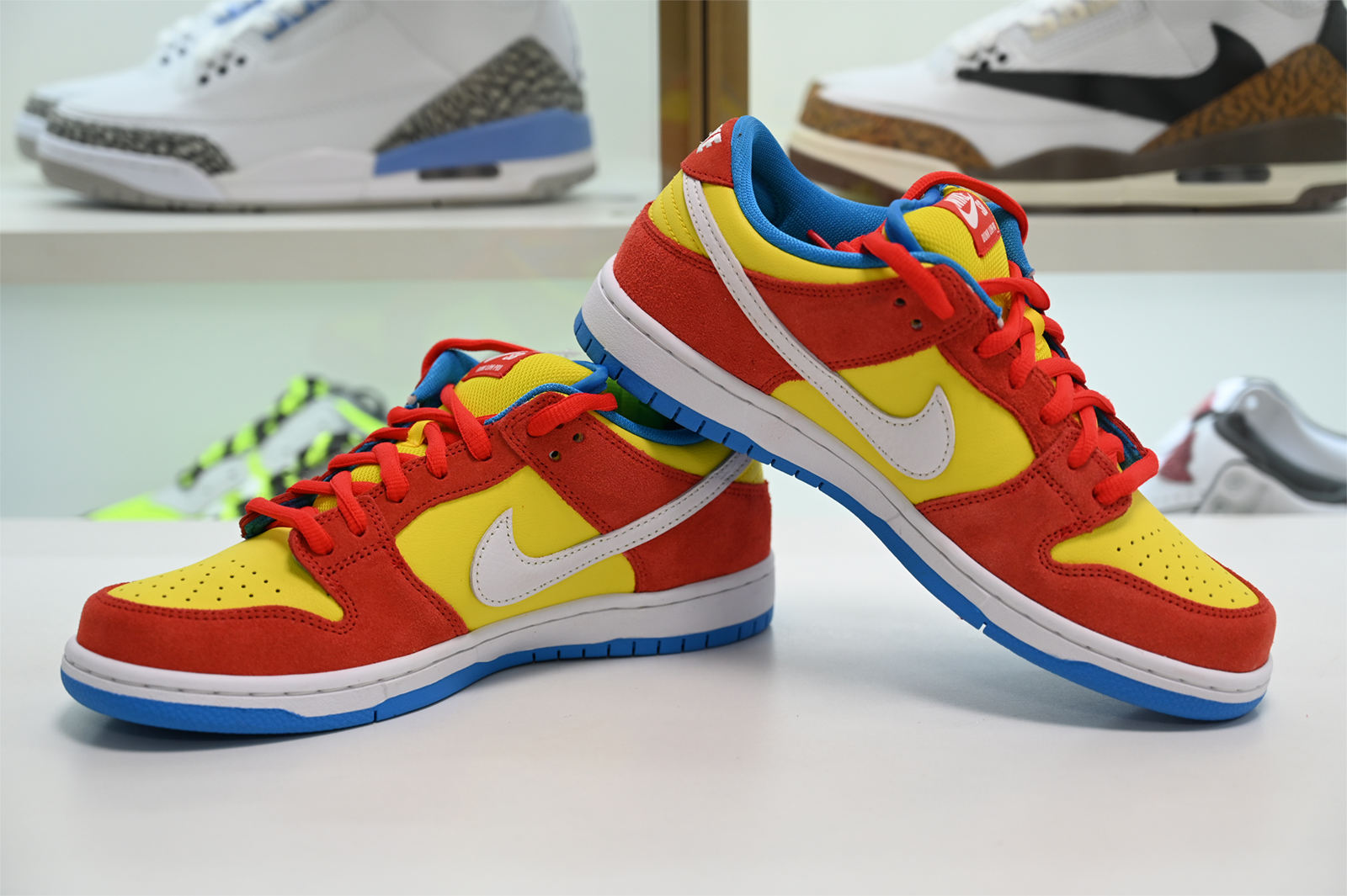 Nike SB Dunk Low “Bart Simpson”  BQ6817-602