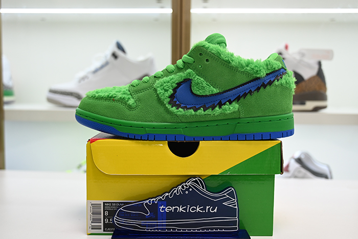 GRATEFUL DEAD X NIKE SB DUNK LOW “GREEN BEAR” CJ5378-300