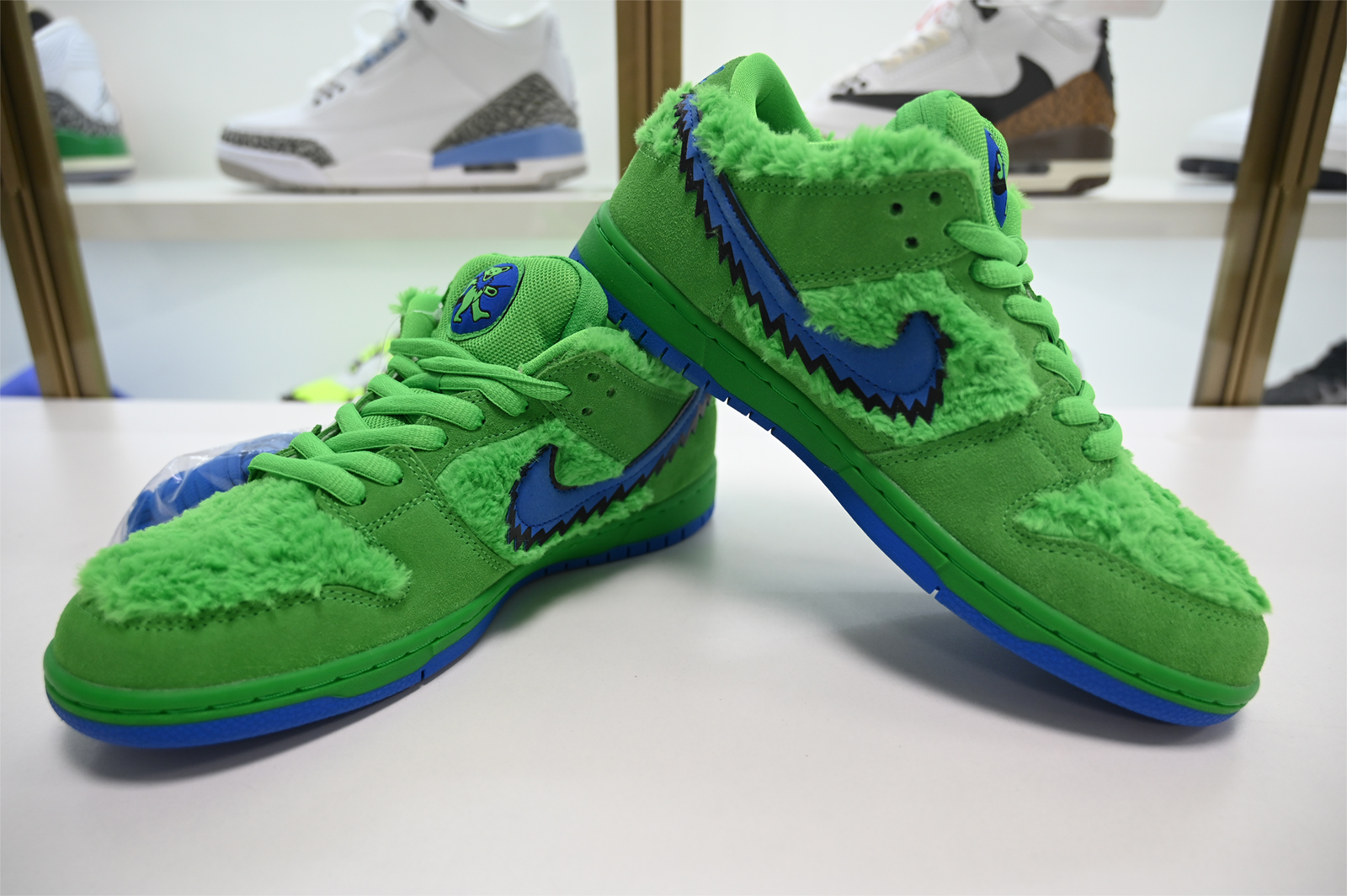 GRATEFUL DEAD X NIKE SB DUNK LOW “GREEN BEAR” CJ5378-300
