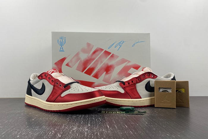 Trophy Room x Air Jordan 1 Low OG “Home”  FN0432-100