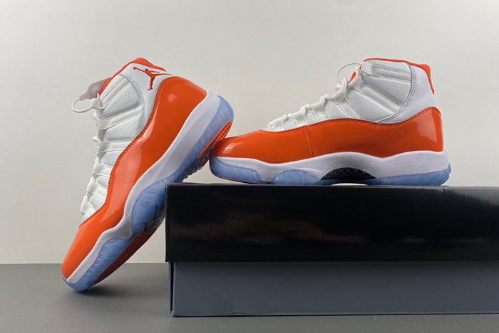 Ar Jordan 11 "Florida Gators" white orange  378037-002