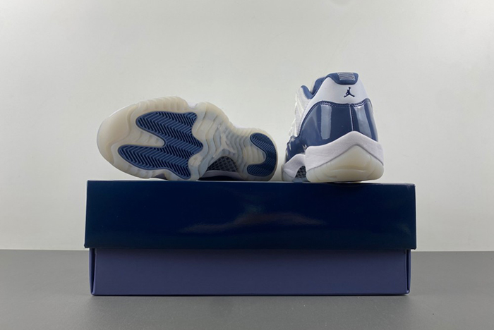 Air Jordan 11 Retro Low BG 