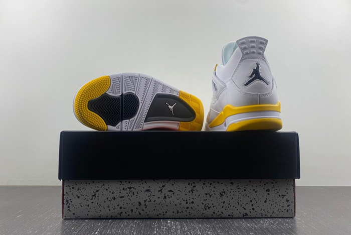 Air Jordan 4 WMNS “VividSulfur” AQ9129--102