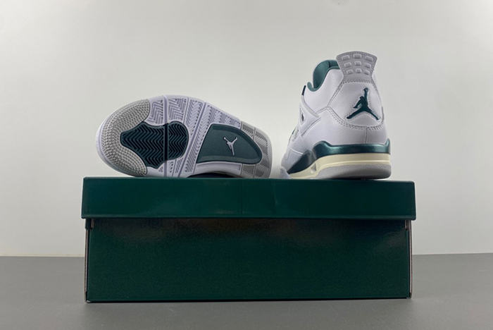 Air Jordan 4 “Oxidized Green”  FQ8138-103