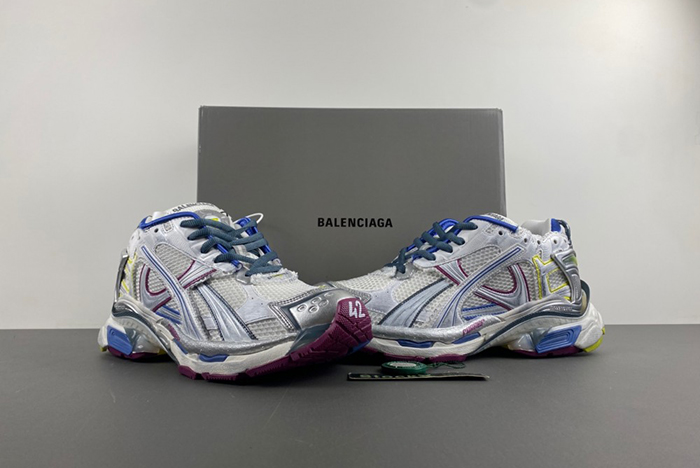 Ba*len*cia*ga runner sneaker  772774-w3rny-0328
