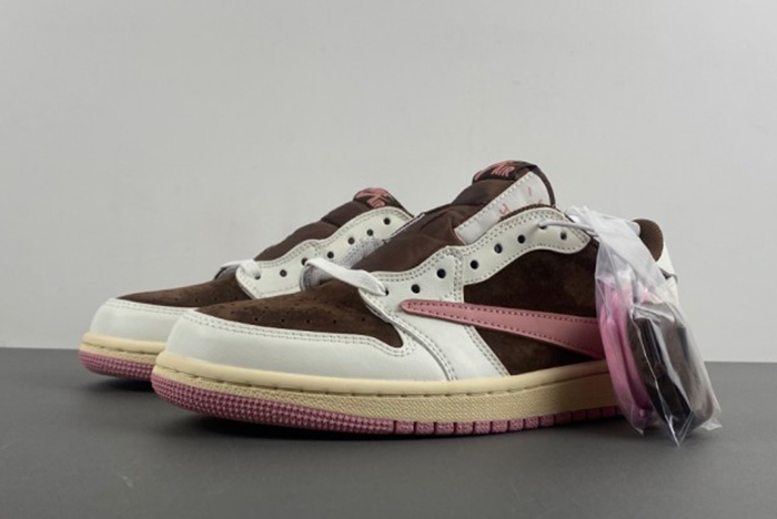 Travis Scott x Air Jordan 1 Low  DZ4137 -206