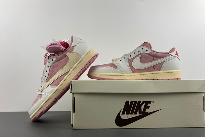 Travis Scott x Air Jordan 1 Low OG  DM7866-600