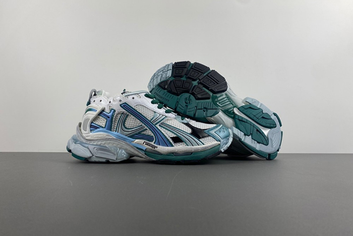 Ba*len*cia*ga runner sneaker   772774-w3rbw-0623