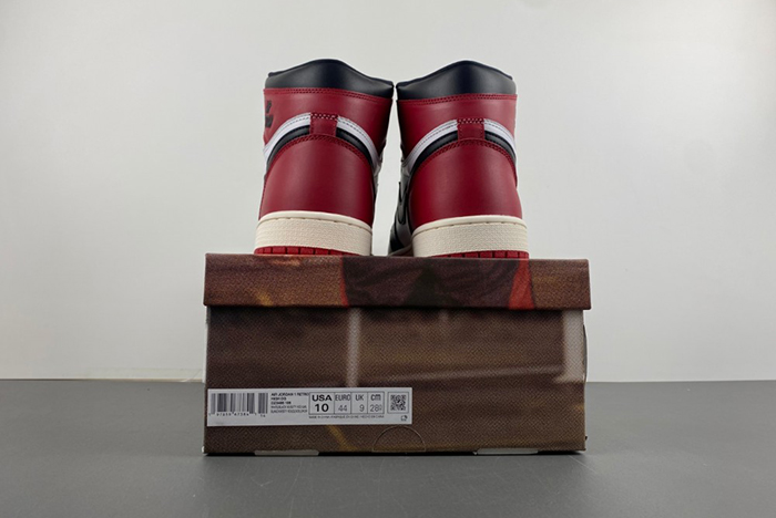 Air Jordan 1 High OG “Black Toe Reimagined”  DZ5485-106