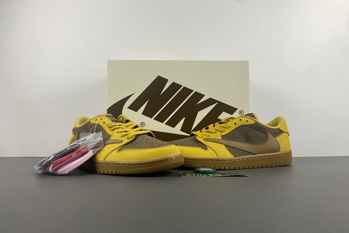 Travis Scott x Air Jordan  DM7866-665
