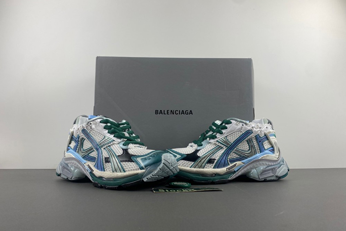 Ba*len*cia*ga runner sneaker 7.5  77274-w3rbw-0623