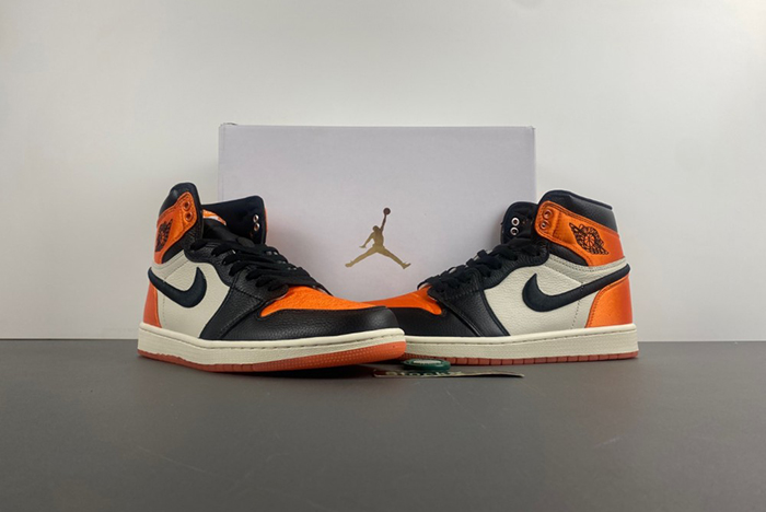 Jordan 1 Retro High OG Satin Shattered Backboard  AV3725-010