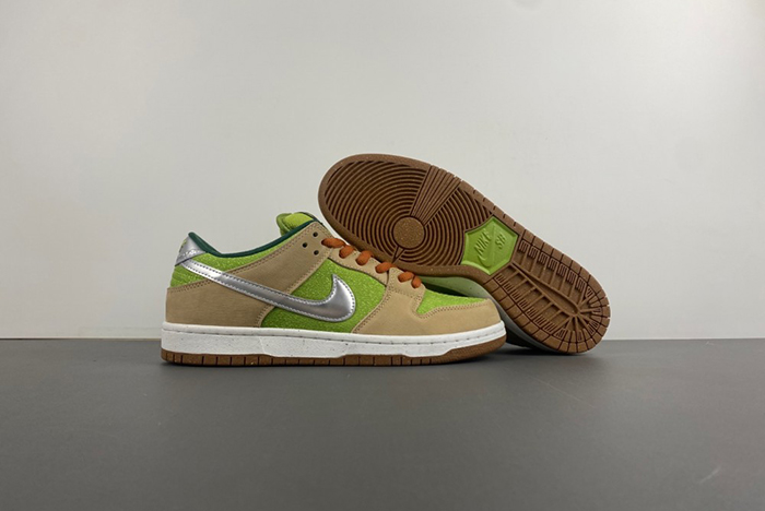 Nike SB Dunk Low Escargot  FQ7585-200