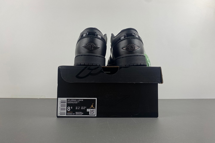 Air Jordan 1 Low  HM3690-001