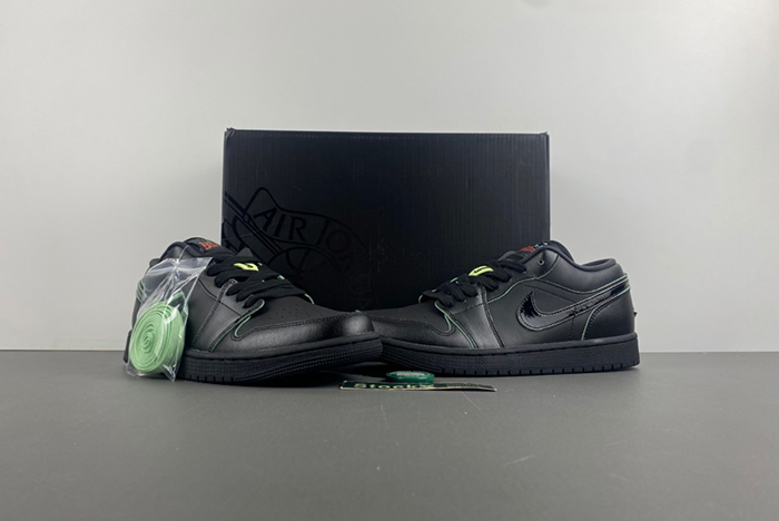 Air Jordan 1 Low  HM3690-001